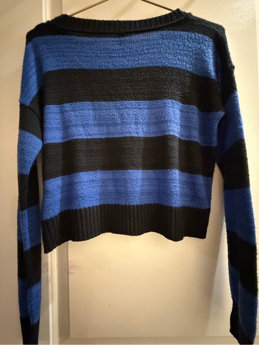 Sweater - Picture 3 of 3
